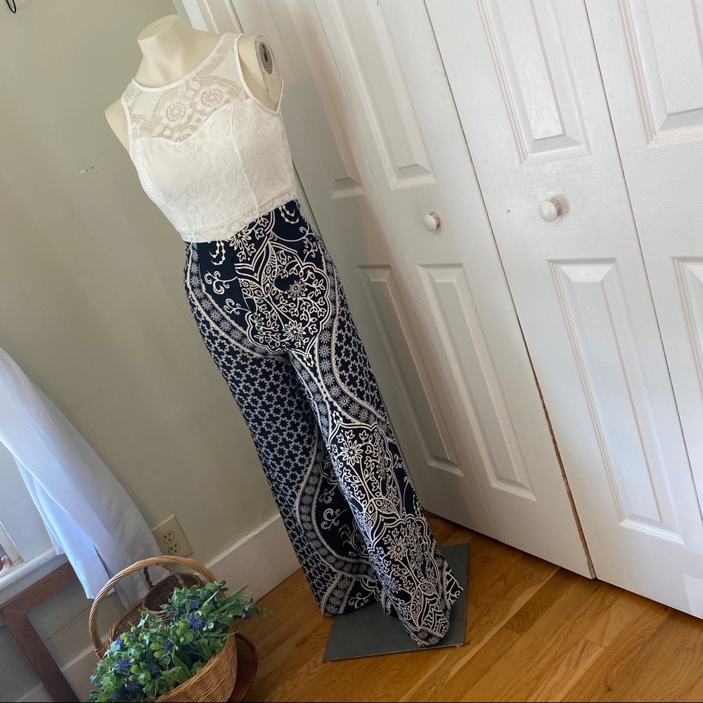 🎭 Soieblu NWOT // Antique Pattern Lace Jumpsuit